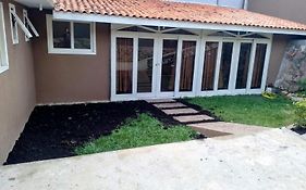 Casa 2Km Do Hospital Angelina Caron E A 15Km De Curitiba